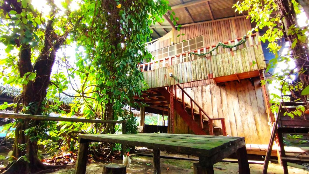 Hospedaje Y Tours Reina Arriera Amazonas Colombia Macedonia Esterno foto