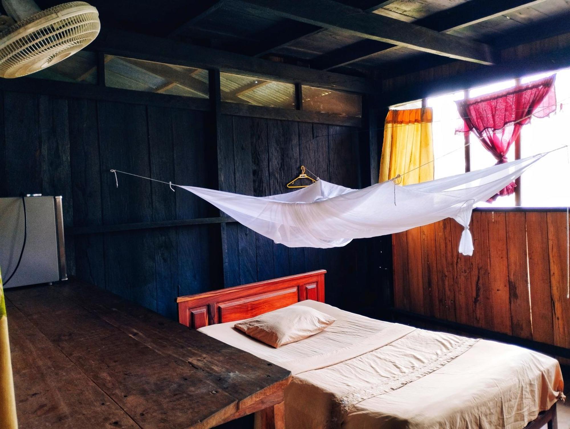 Hospedaje Y Tours Reina Arriera Amazonas Colombia Macedonia Esterno foto