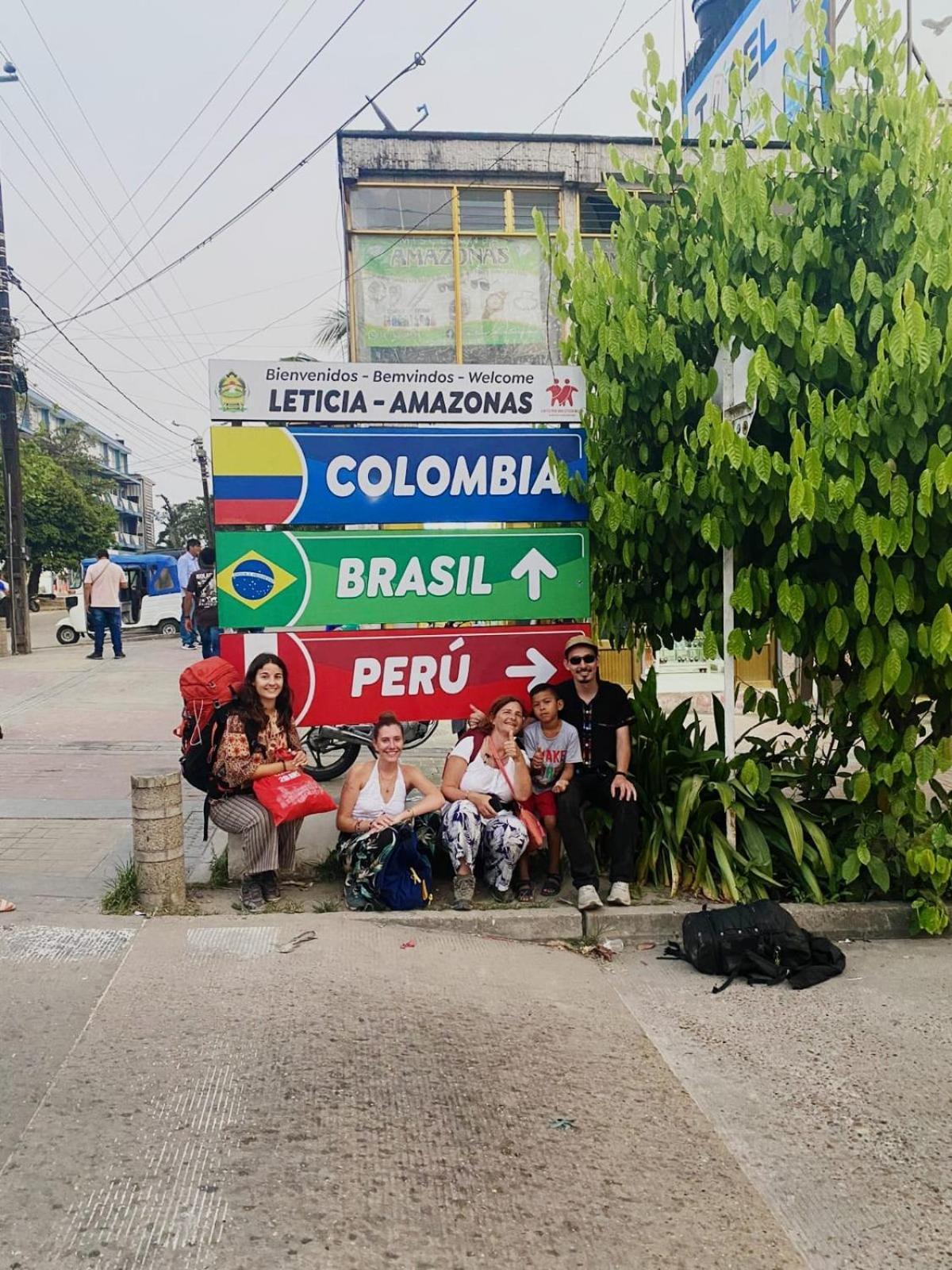Hospedaje Y Tours Reina Arriera Amazonas Colombia Macedonia Esterno foto
