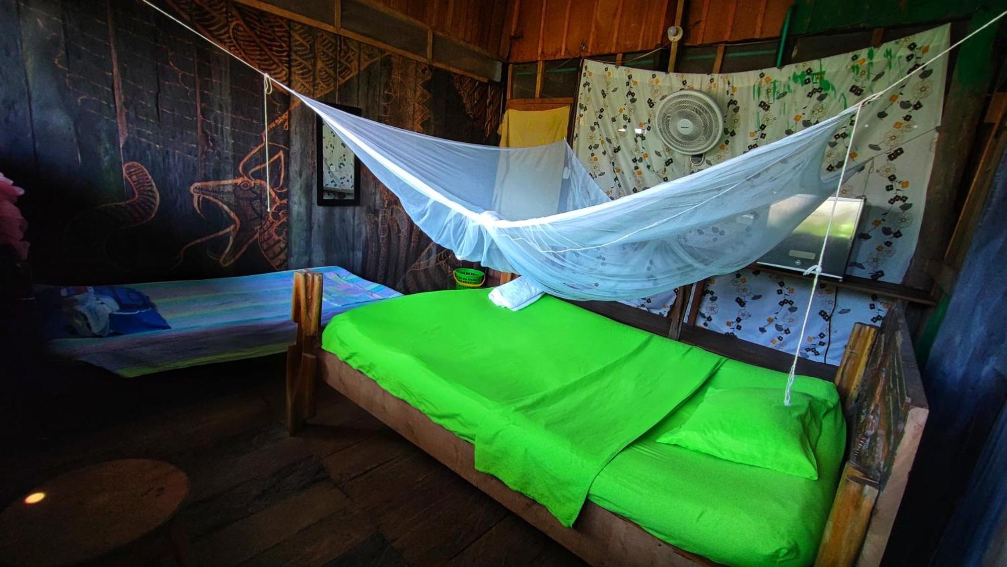 Hospedaje Y Tours Reina Arriera Amazonas Colombia Macedonia Esterno foto