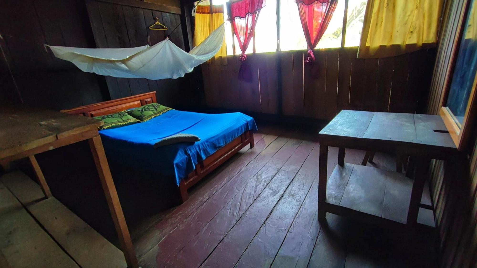 Hospedaje Y Tours Reina Arriera Amazonas Colombia Macedonia Esterno foto